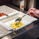 מלון Edlingerwirt - Sauna & Golfsimulator Inklusive