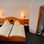 Edlingerwirt - Sauna & Golfsimulator Inklusive 4*