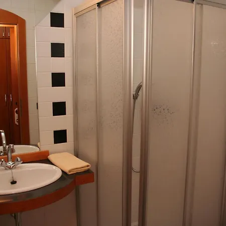 Hotel Edlingerwirt - Sauna & Golfsimulator Inklusive 4*