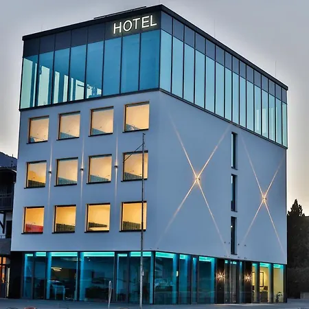 Edlingerwirt - Sauna & Golfsimulator Inklusive Hotel 4*