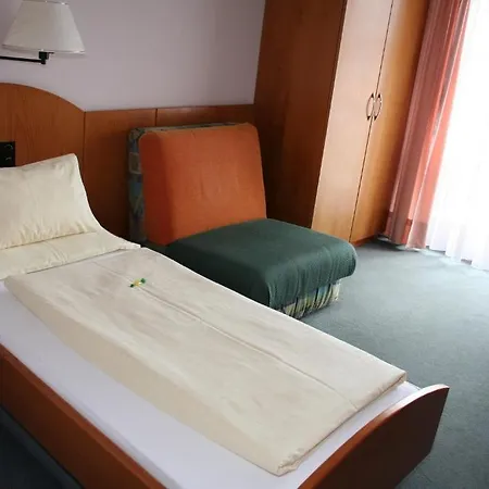 Edlingerwirt - Sauna & Golfsimulator Inklusive 4*