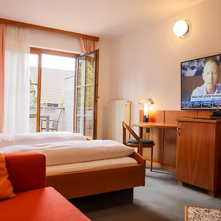 Hotel Edlingerwirt - Sauna & Golfsimulator Inklusive 4*