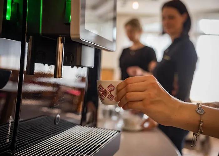 ホテル Edlingerwirt - Sauna & Golfsimulator Inklusive 4*