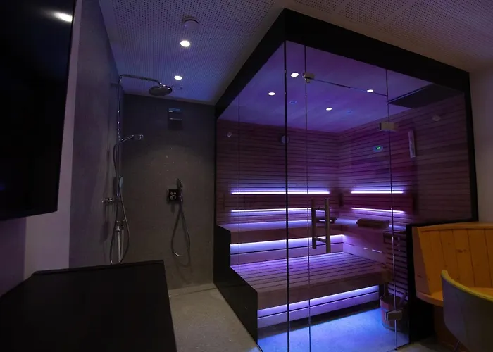 Edlingerwirt - Sauna & Golfsimulator Inklusive מלון ספיטל אן דר דראו