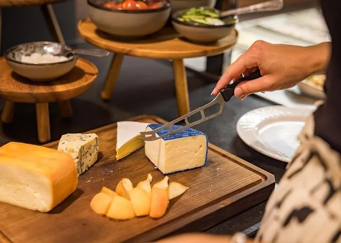 מלון Edlingerwirt - Sauna & Golfsimulator Inklusive 4*